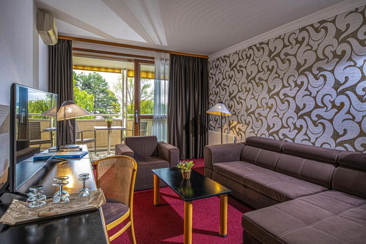 Hotel Club Tihany Eksteriør billede