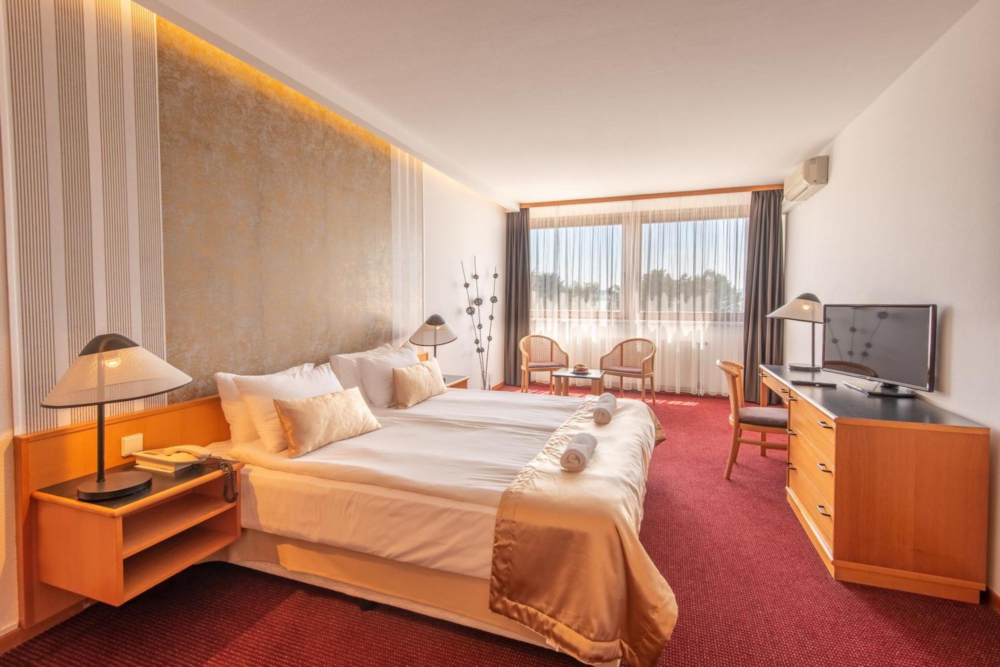 Hotel Club Tihany Eksteriør billede